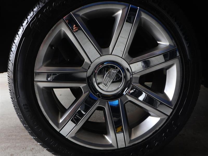 2018 CADILLAC ESCALADE ESV Luxury