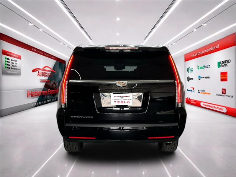 2018 CADILLAC ESCALADE ESV Luxury