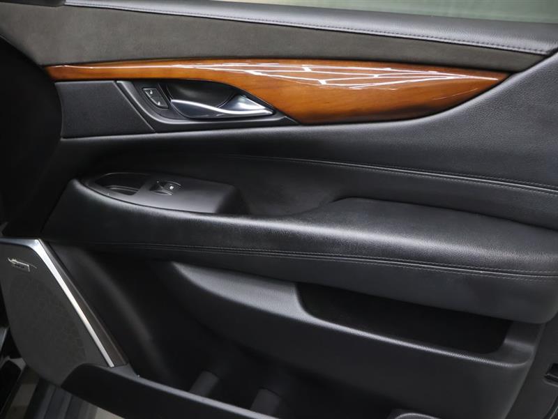 2018 CADILLAC ESCALADE ESV Premium Luxury
