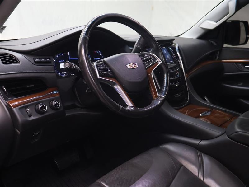 2018 CADILLAC ESCALADE ESV Premium Luxury
