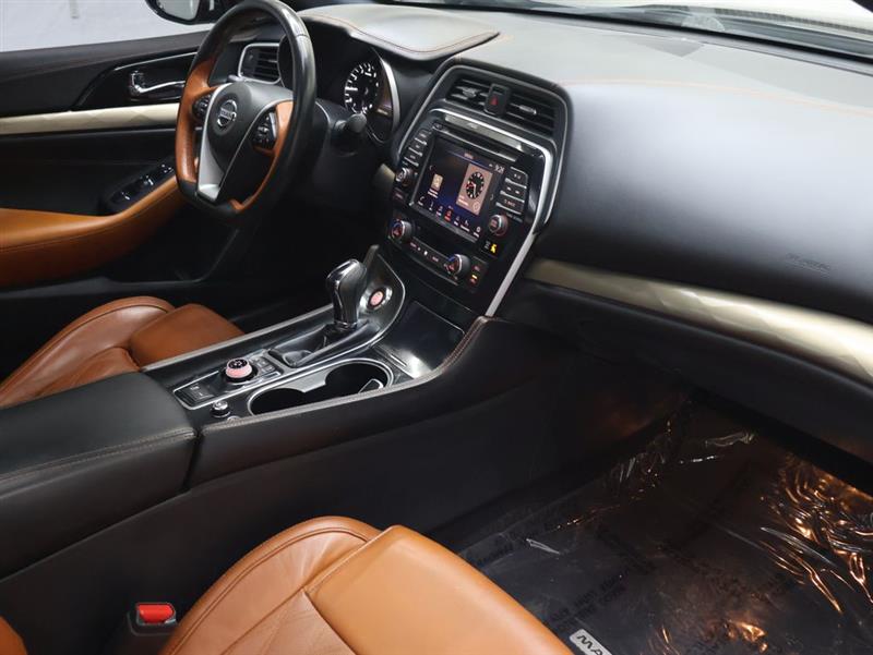 2019 NISSAN MAXIMA PLATINUM