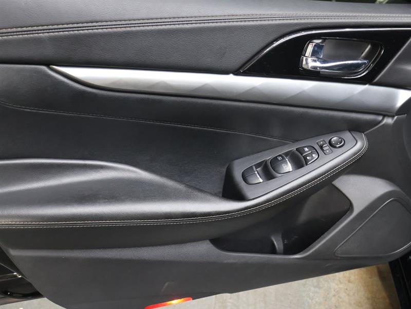 2021 NISSAN MAXIMA SV