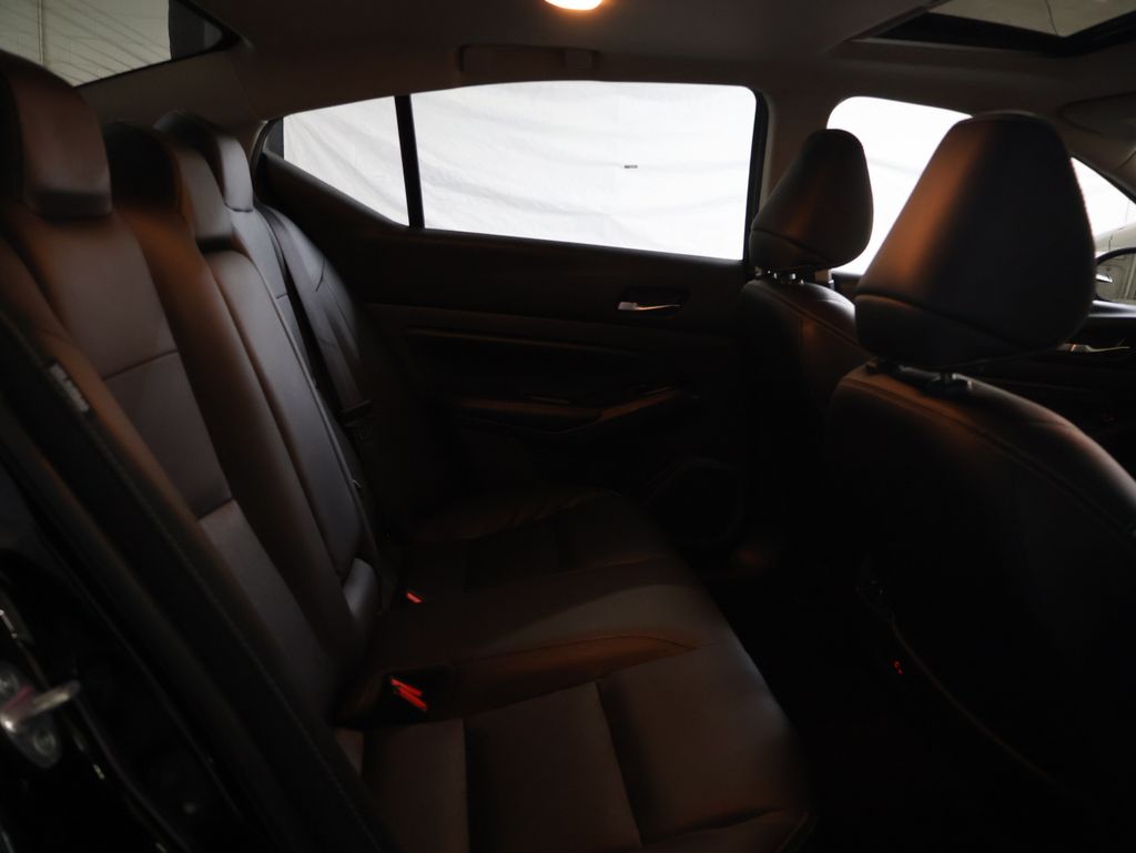 2023 Nissan Altima SL - Photo 12