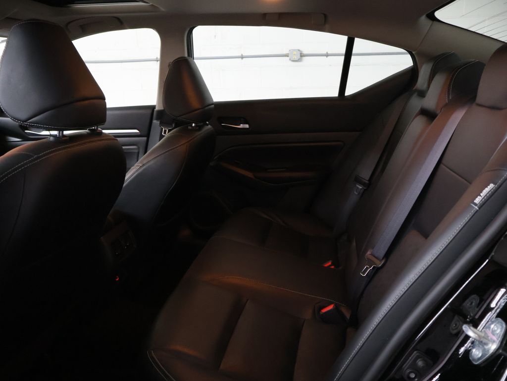 2023 Nissan Altima SL - Photo 14