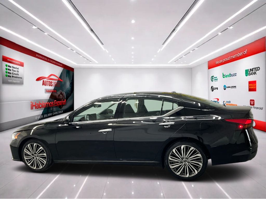 2023 Nissan Altima SL - Photo 4