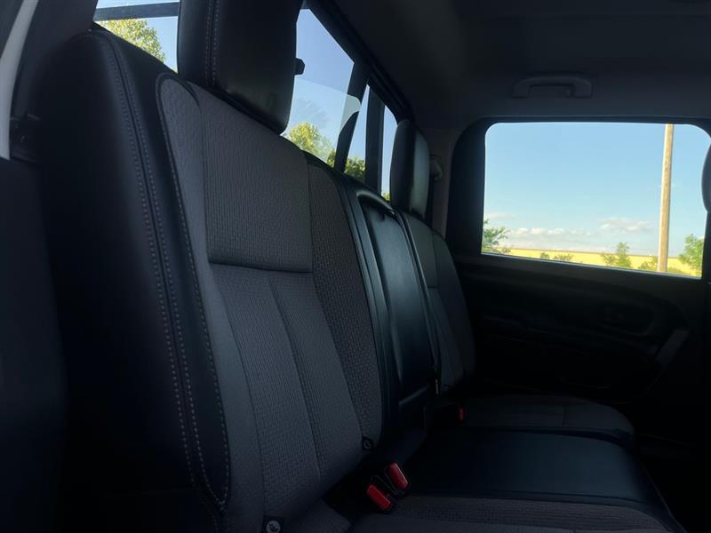 2021 NISSAN TITAN S