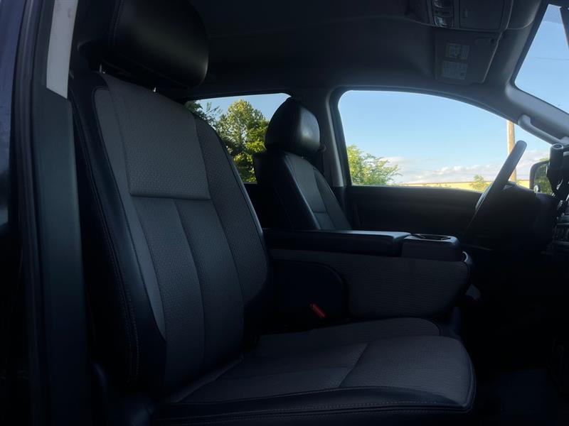 2021 NISSAN TITAN S