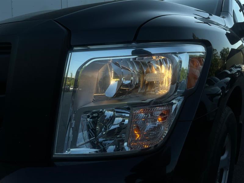 2021 NISSAN TITAN S