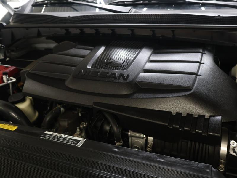 2024 NISSAN TITAN SV