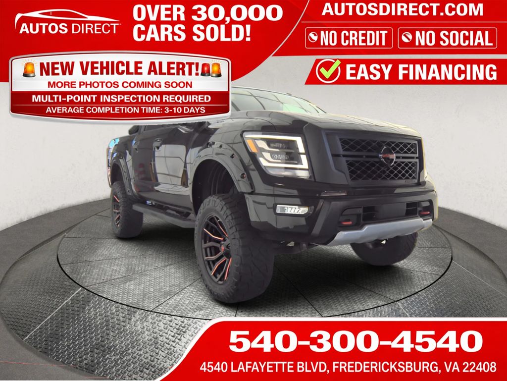 2021 Nissan Titan PRO-4X 4X4 Crew Cab's photo