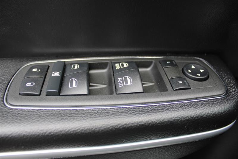 2022 CHRYSLER 300 300S