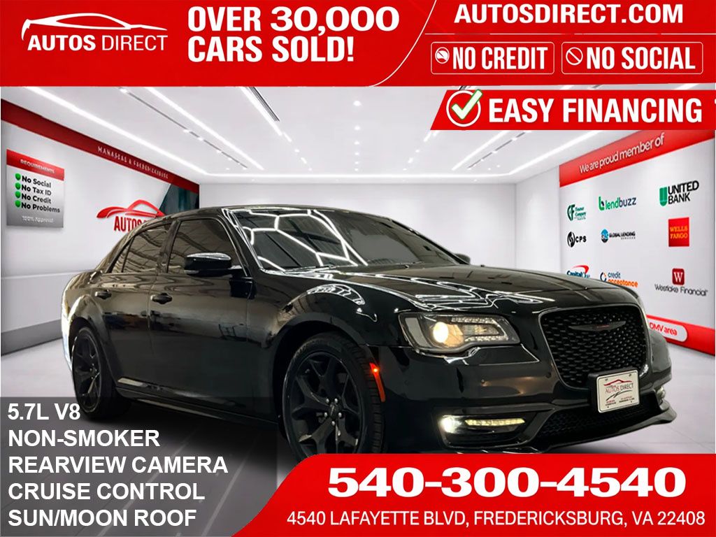 2022 Chrysler 300 S's photo