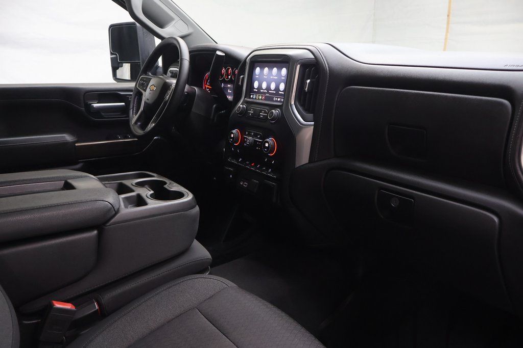 2022 Chevrolet Silverado 3500HD LT - Photo 10
