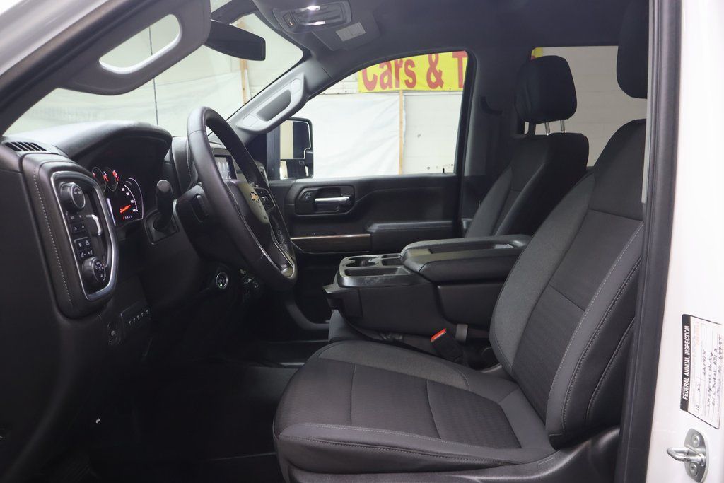 2022 Chevrolet Silverado 3500HD LT - Photo 16