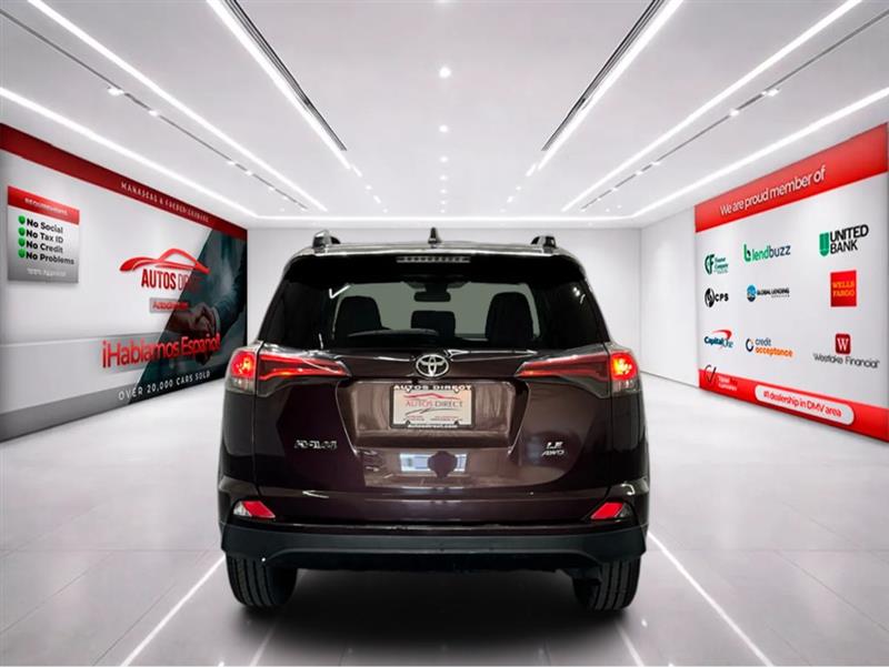 2018 TOYOTA RAV4 LE