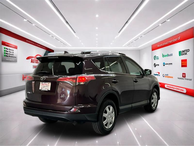 2018 TOYOTA RAV4 LE