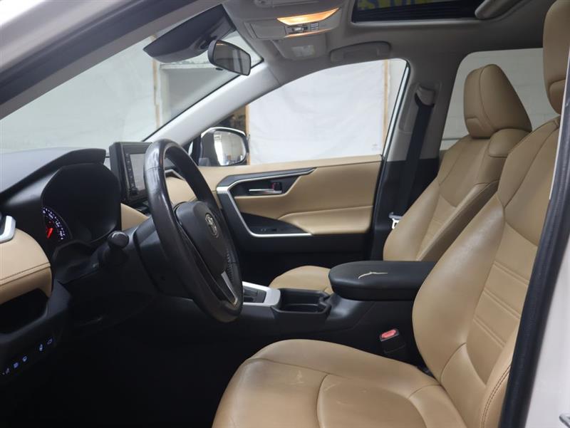 2019 TOYOTA RAV4 XLE PREMIUM