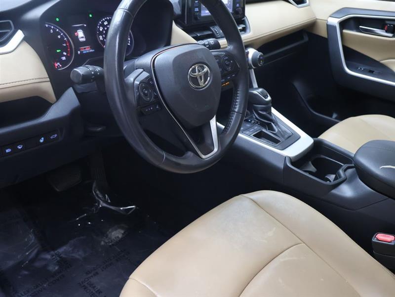 2019 TOYOTA RAV4 XLE PREMIUM