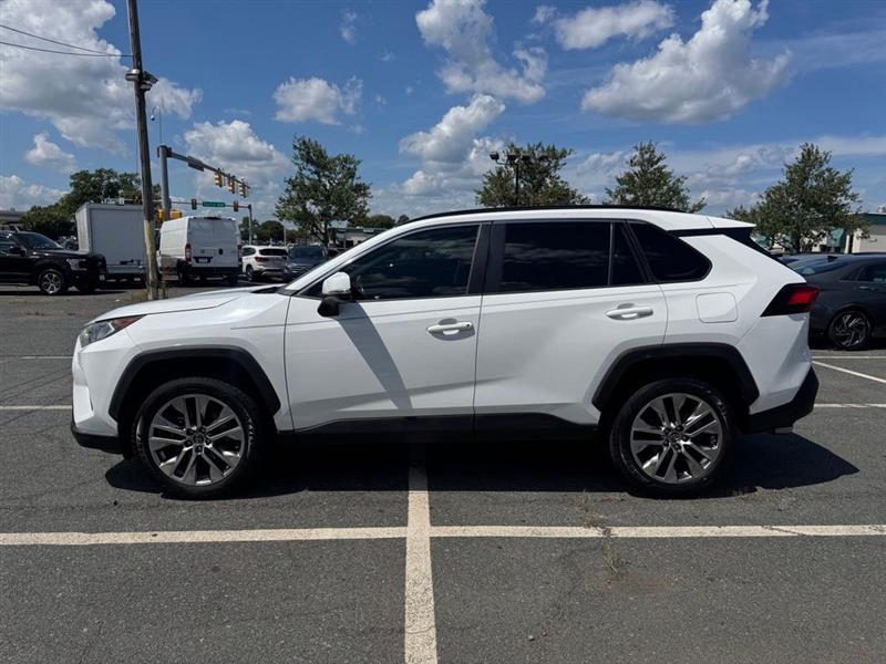 2019 TOYOTA RAV4 XLE PREMIUM