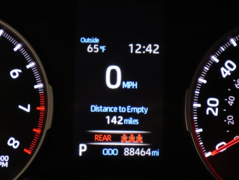 2019 TOYOTA RAV4 LE