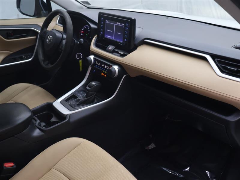 2021 TOYOTA RAV4 LE