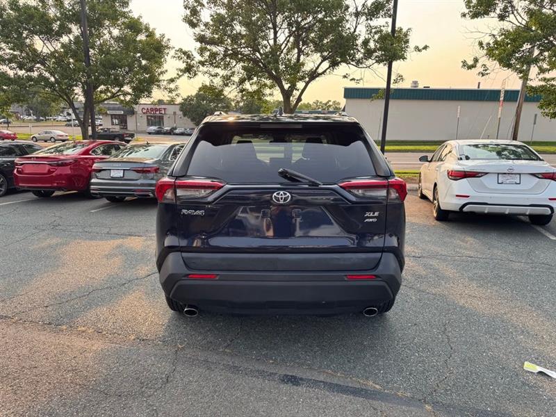 2024 TOYOTA RAV4 XLE