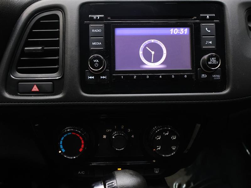 2021 HONDA HR-V LX
