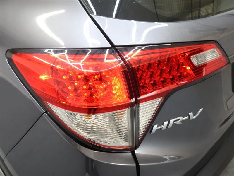 2021 HONDA HR-V LX