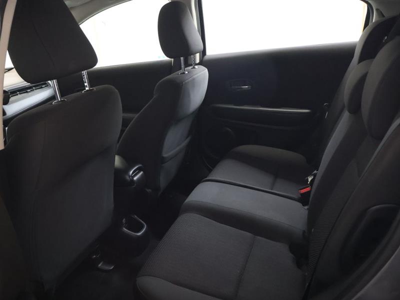 2016 HONDA HR-V LX