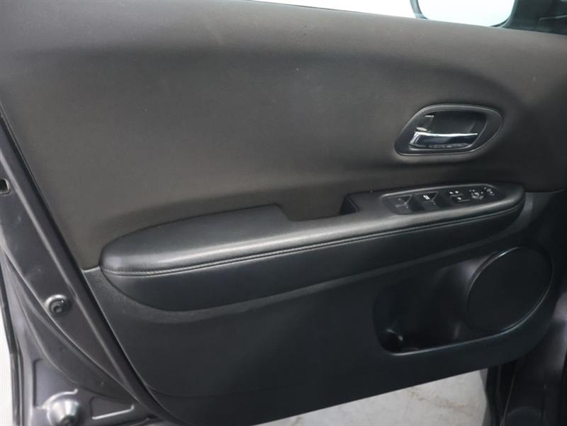2016 HONDA HR-V LX