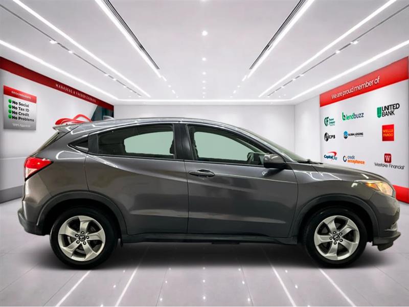 2016 HONDA HR-V LX