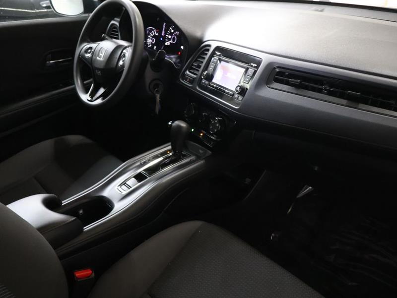 2021 HONDA HR-V LX