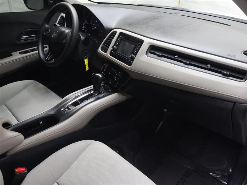 2022 HONDA HR-V LX