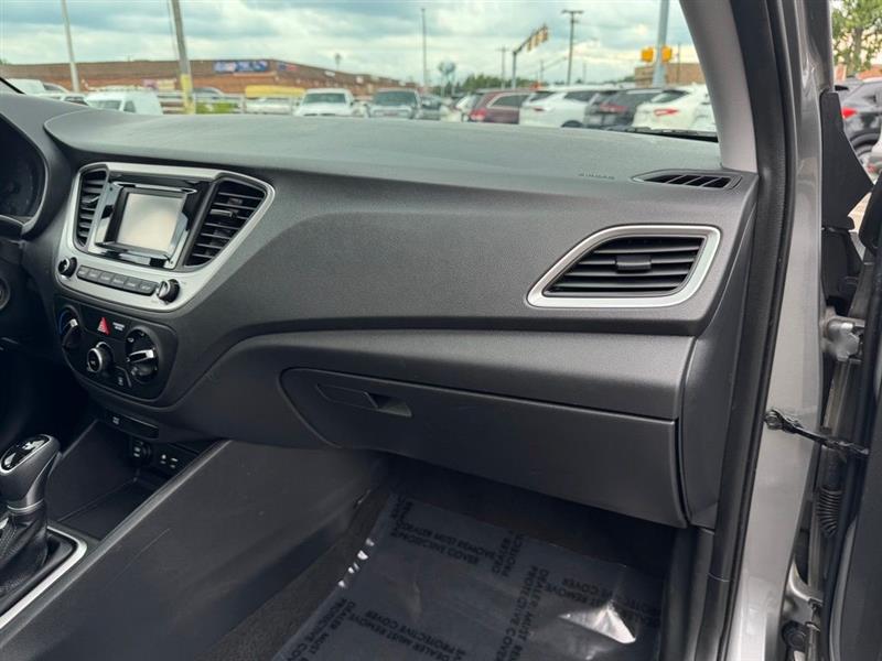 2022 HYUNDAI ACCENT SE