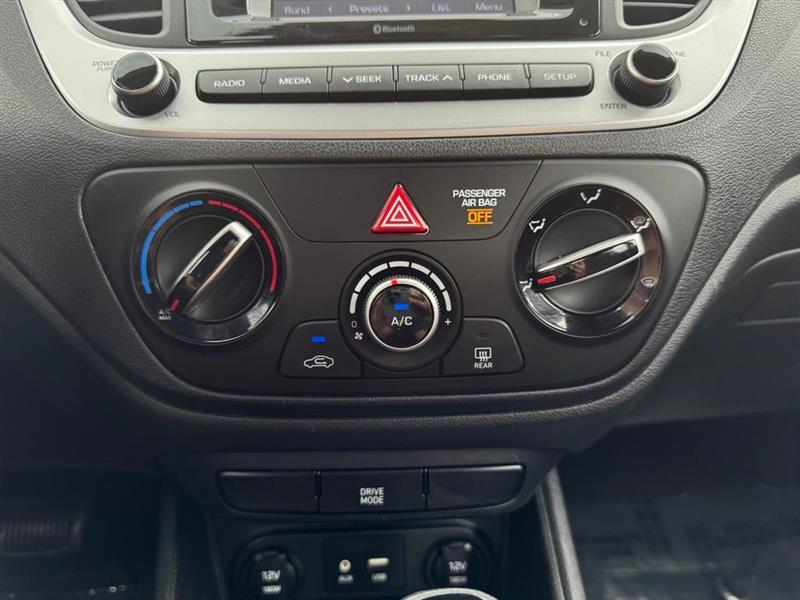 2022 HYUNDAI ACCENT SE
