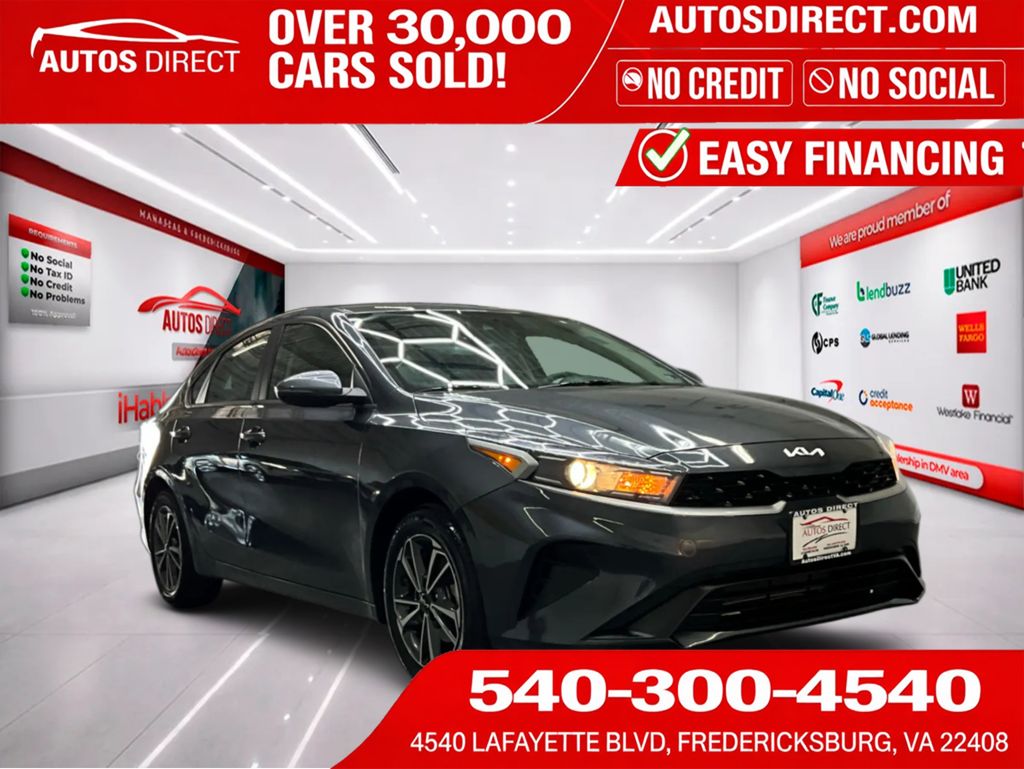 2022 Kia Forte LXS AT's photo