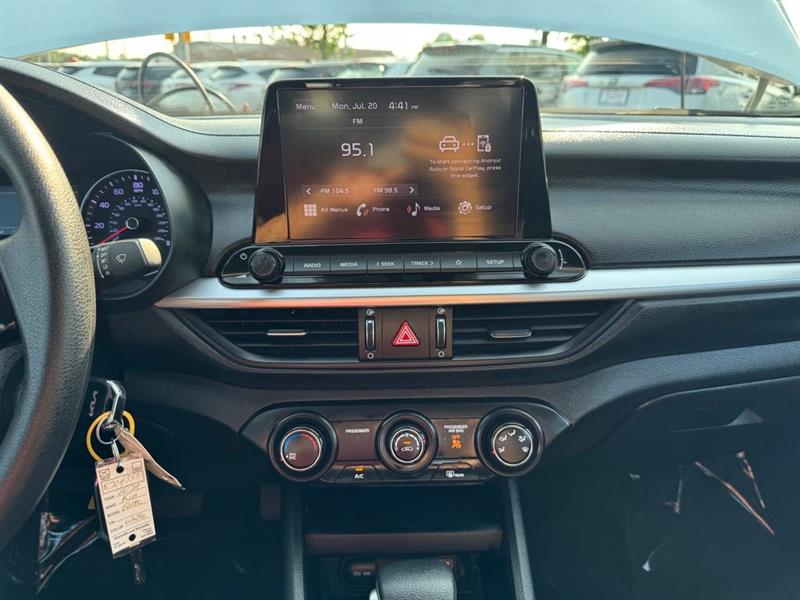 2024 KIA FORTE LX