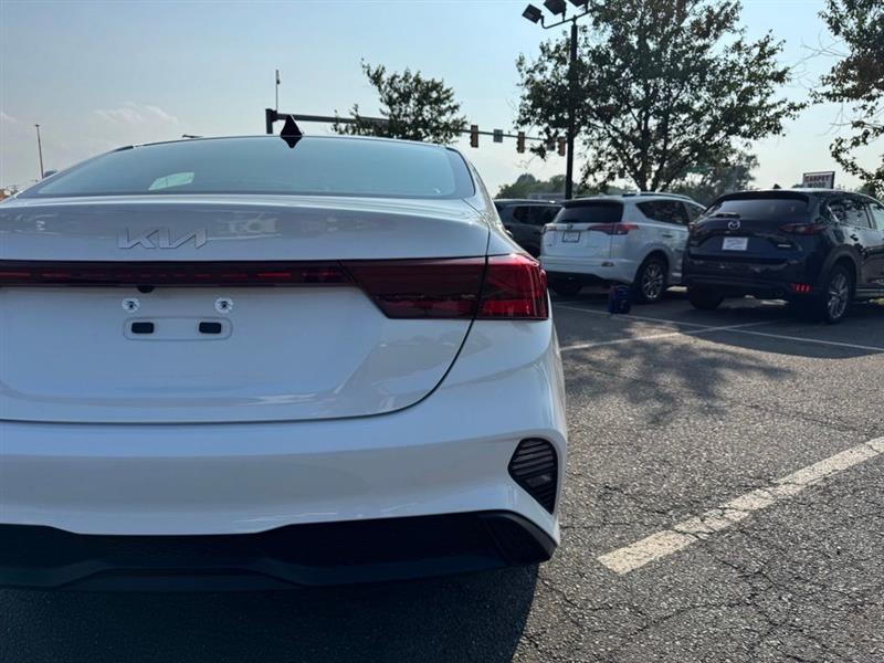 2024 KIA FORTE LX