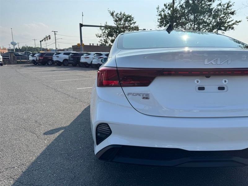 2024 KIA FORTE LX