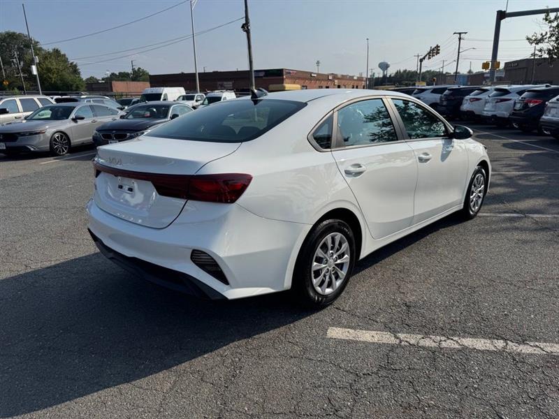 2024 KIA FORTE LX