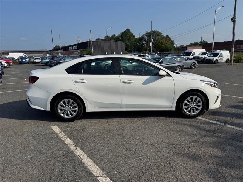 2024 KIA FORTE LX