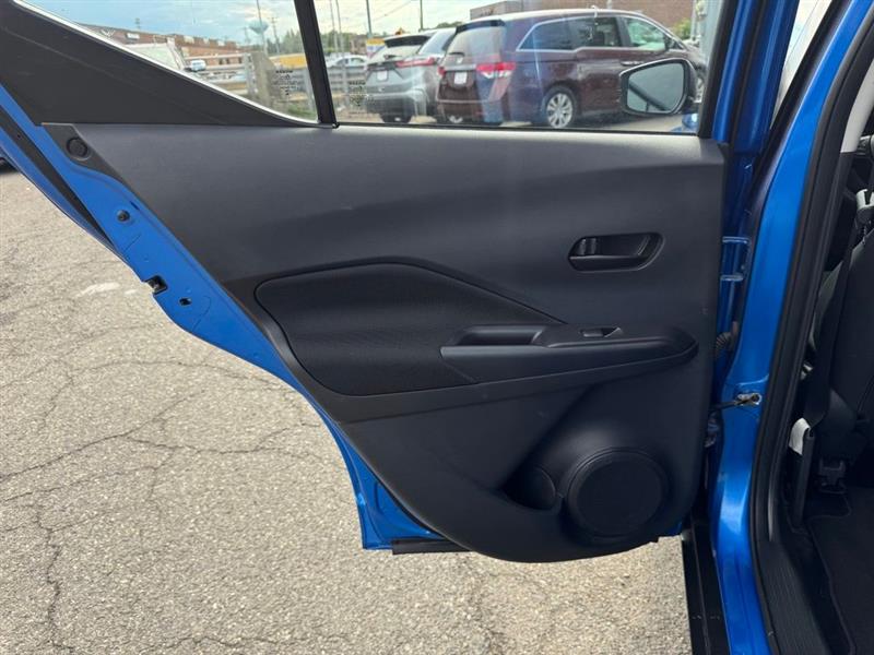 2024 NISSAN KICKS S