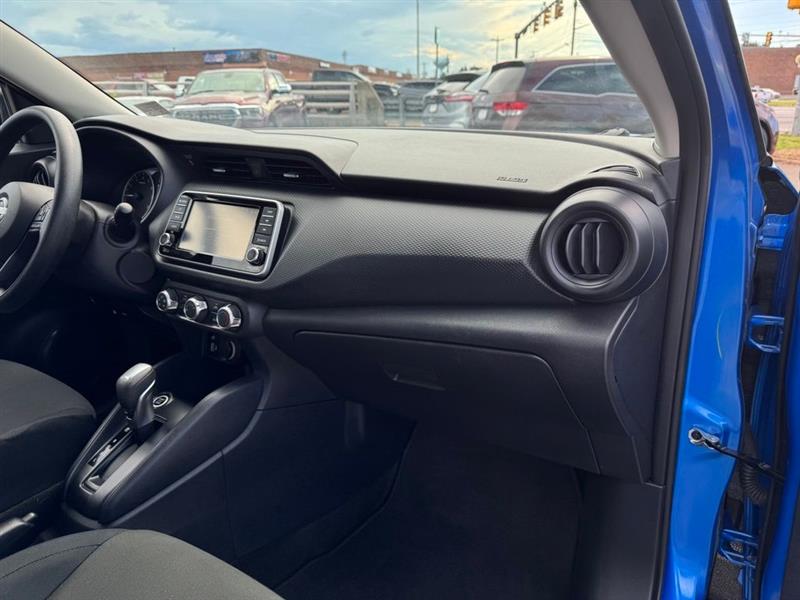 2024 NISSAN KICKS S