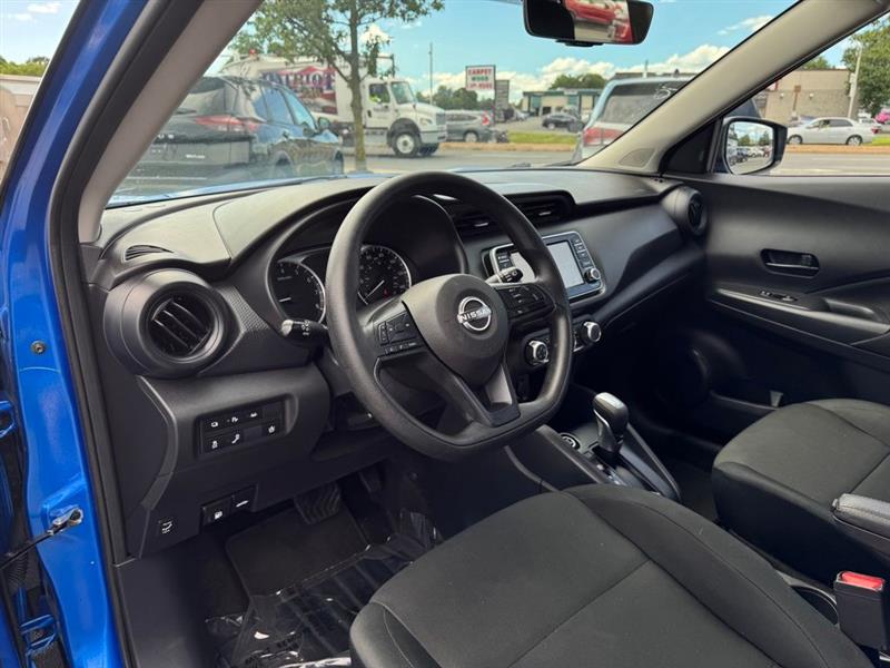 2024 NISSAN KICKS S