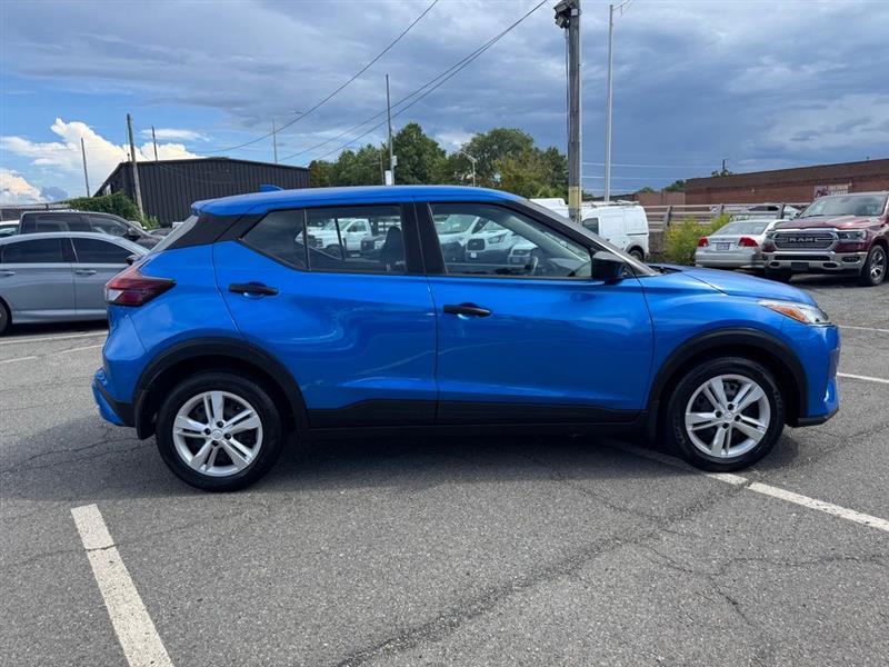 2024 NISSAN KICKS S