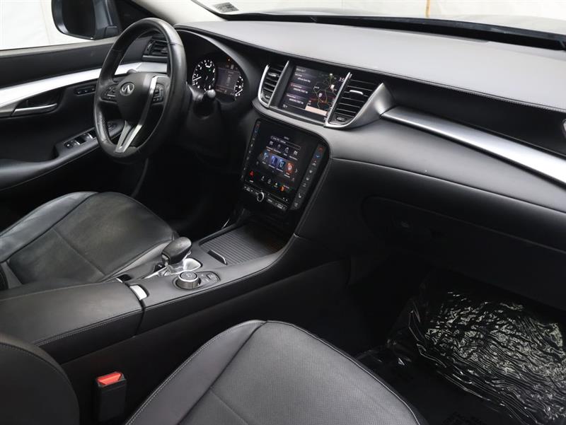 2022 INFINITI QX50 ESSENTIAL