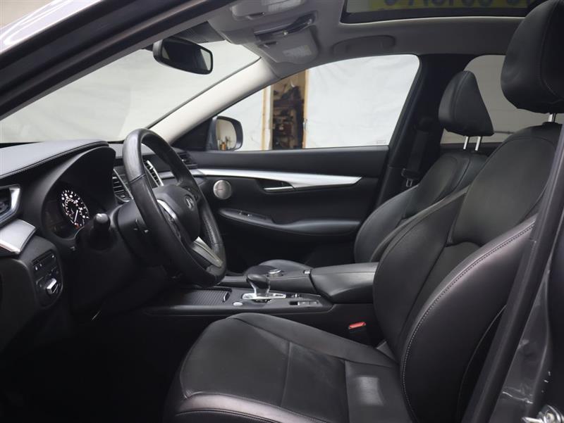 2022 INFINITI QX50 ESSENTIAL