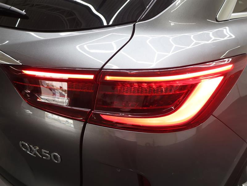 2022 INFINITI QX50 ESSENTIAL
