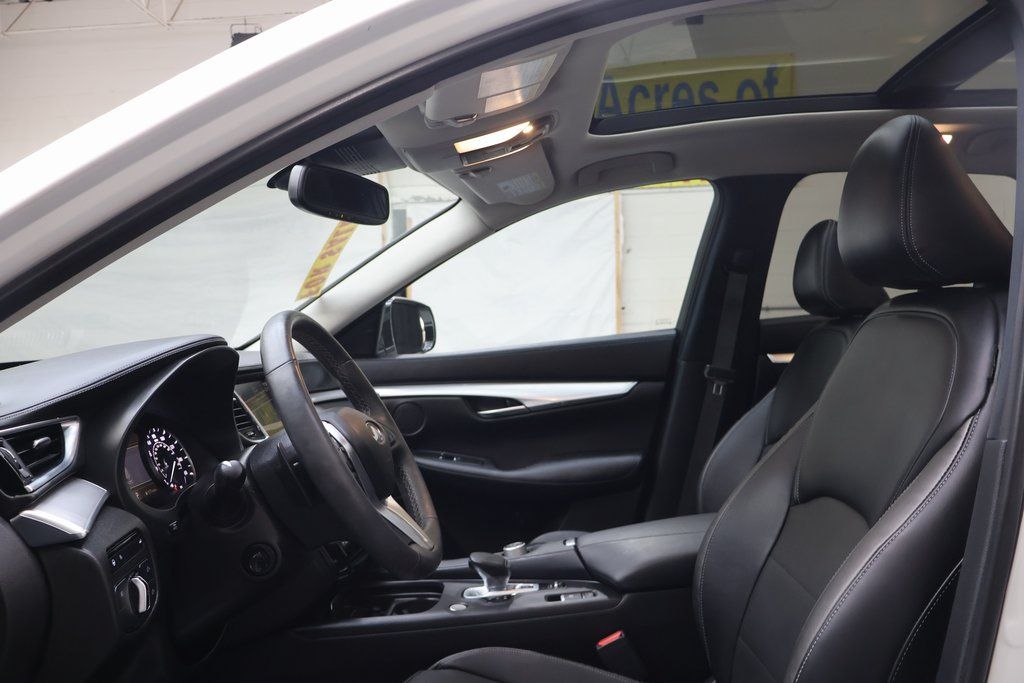 2021 INFINITI QX50 Essential - Photo 17