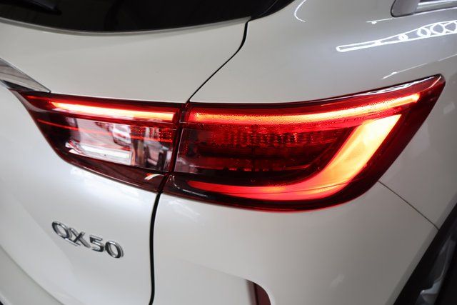 2021 INFINITI QX50 Essential - Photo 30